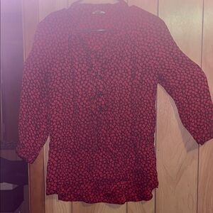 Leifsdottir Red and Black Floral Top